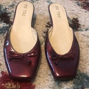 Me Too size 9 1/2 ruby dress shoes